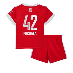 Bayern Munich Jamal Musiala #42 kläder Barn 2022-23 Hemmatröja Kortärmad (+ korta byxor)